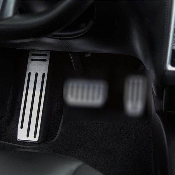 Aluminum Dead Pedal Footrest with Anti-Slip Rubber Strips for Tesla Model S / Model X (2017–2021)