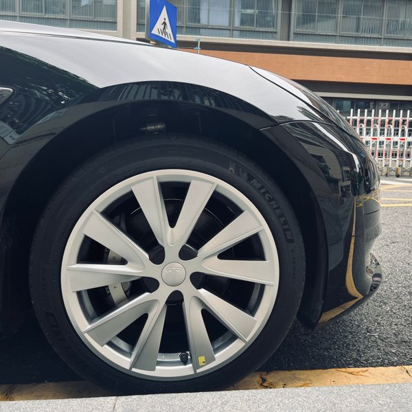 18-Inch 4-Piece ABS Aero Wheel Covers with Buckle-Back Design for Tesla Model 3 (2017–2023)