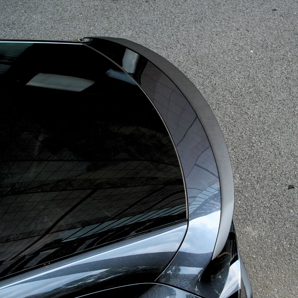 Follow the Liftgate Line - TESVX Trunk Spoiler