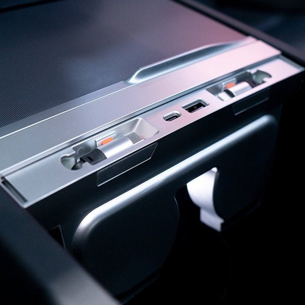 Smart USB-C Hub Docking Station with LED Ambient Lighting for Tesla Model 3 Highland / Model Y Juniper / YL