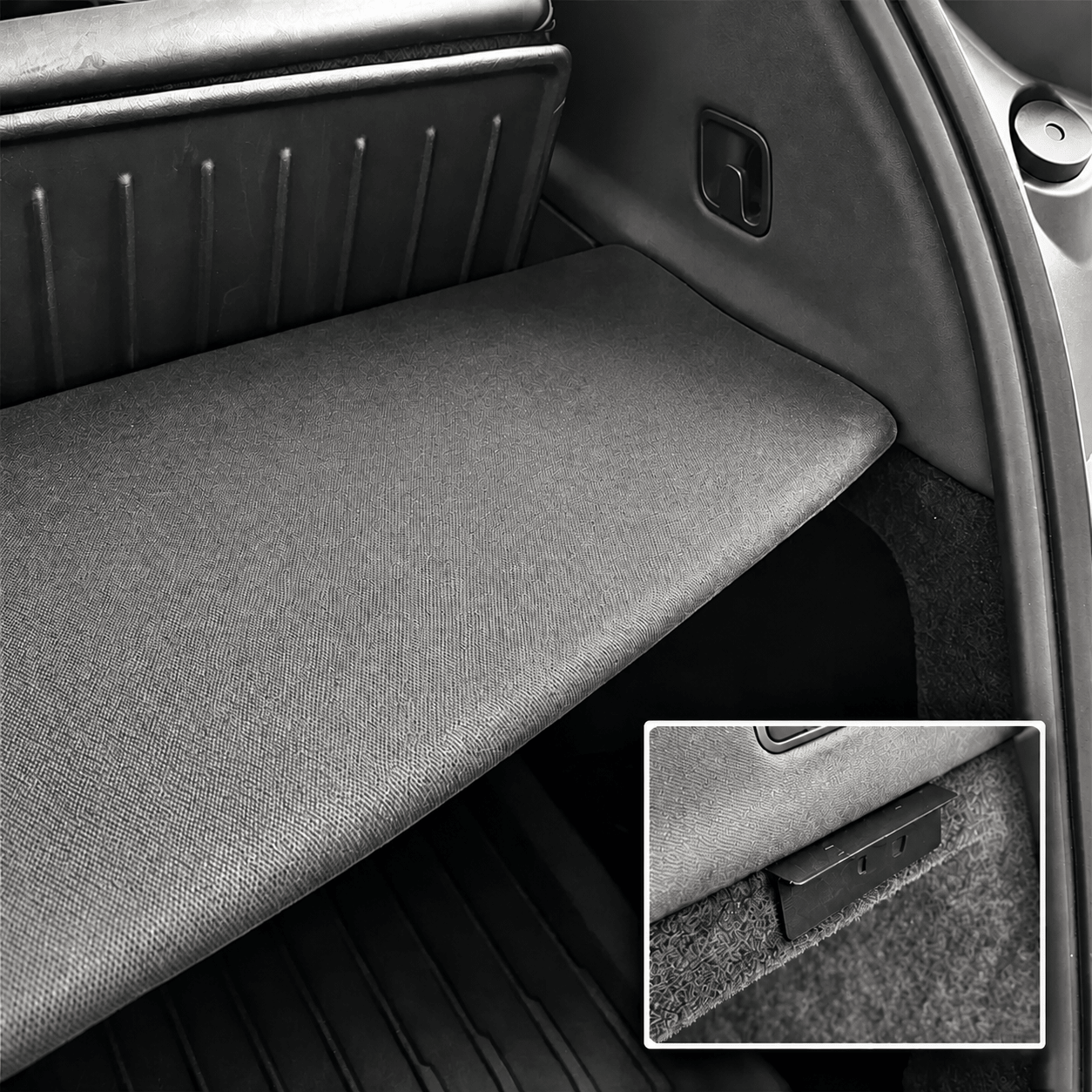 Support at the Side Seams - TESVX Cargo Cover