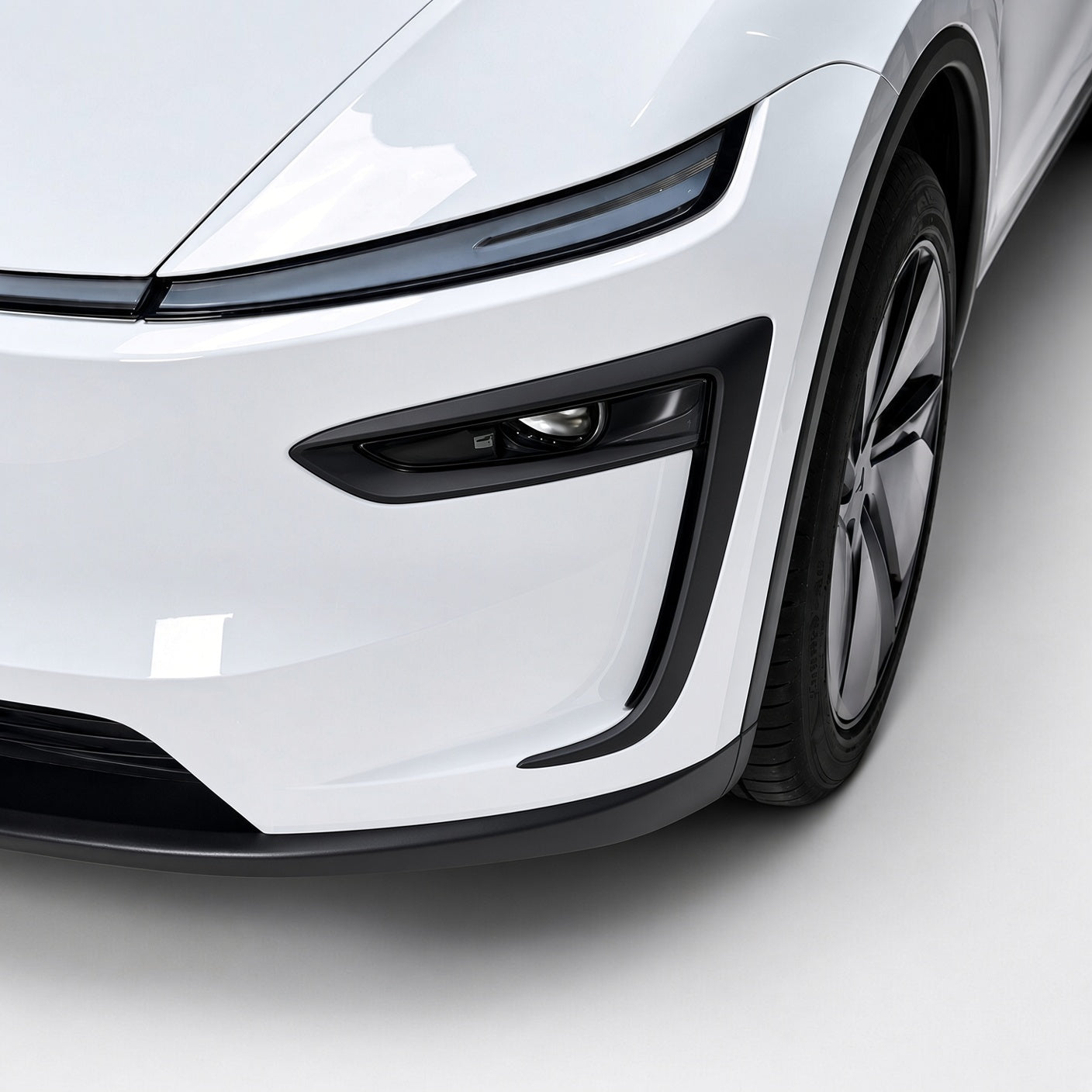 A Carbon Accent at the Corners - TESVX Front Bumper Corner Trim