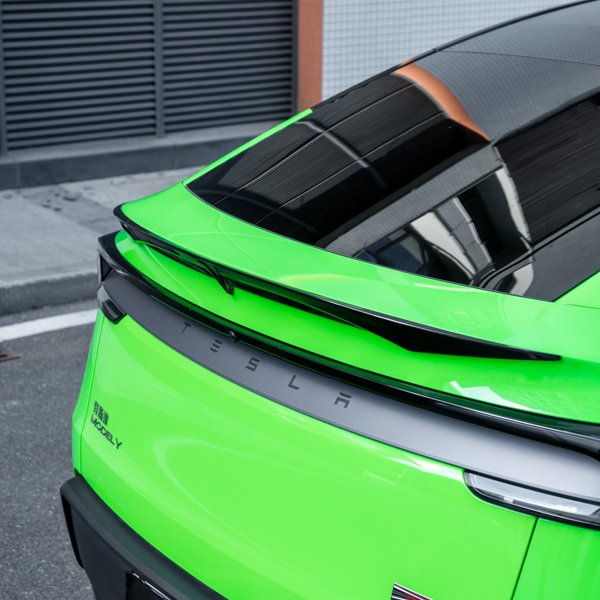 Sport-Style ABS Rear Spoiler Wing with Matte & Glossy Black Finishes for Tesla Model Y / Model Y Juniper