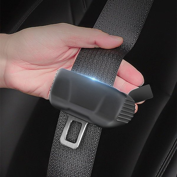 4-Piece Silicone Seat Belt Buckle Covers with Slip-On Fit for Tesla Model 3 / Model Y