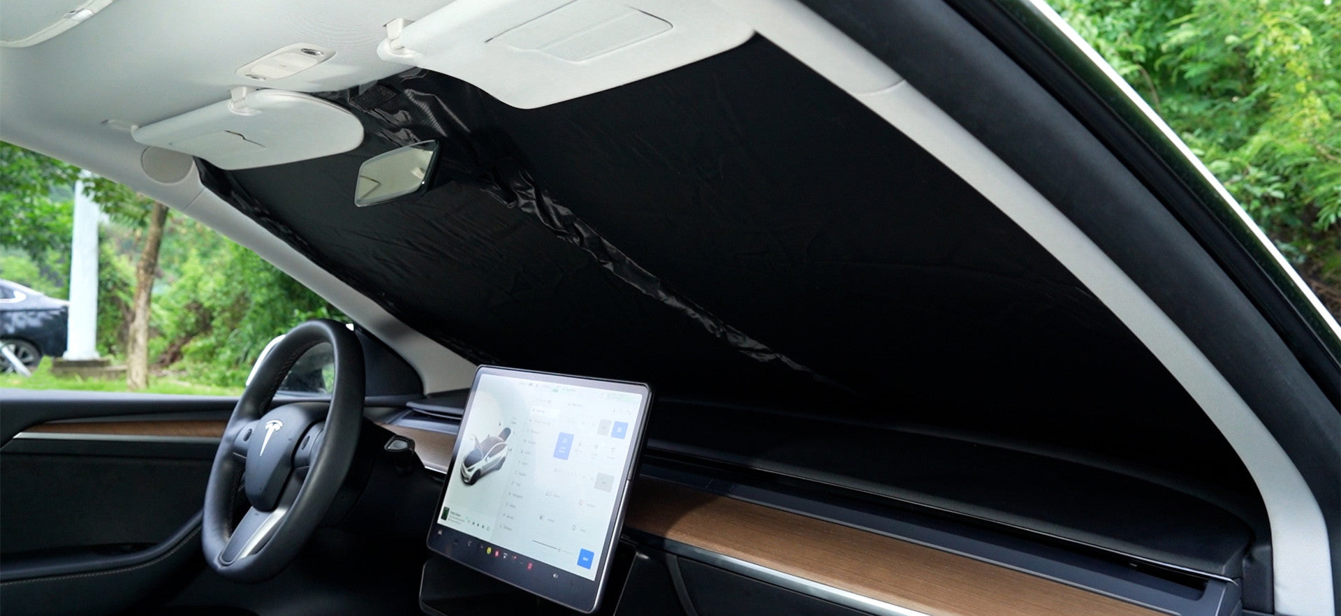 Two Layers Against the Sun - TESVX Windshield Sunshade